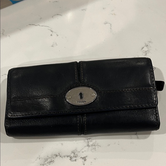 Fossil Trifold Wallet - Picture 1 of 5